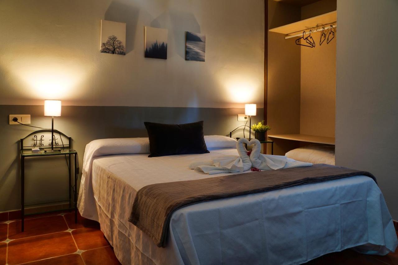 Hotel Rural & Restaurante Las Camaretas 코르테스데라프론테라 외부 사진