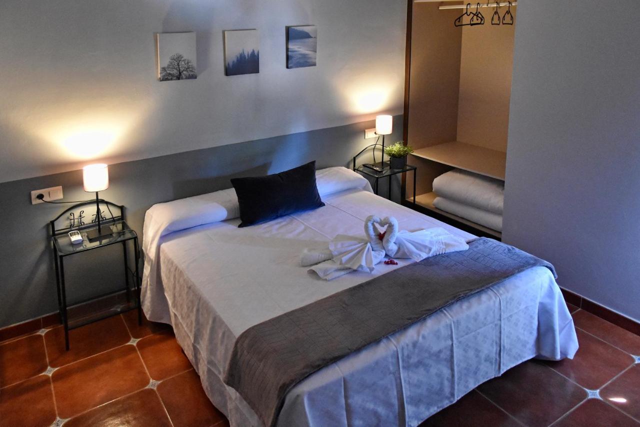 Hotel Rural & Restaurante Las Camaretas 코르테스데라프론테라 외부 사진