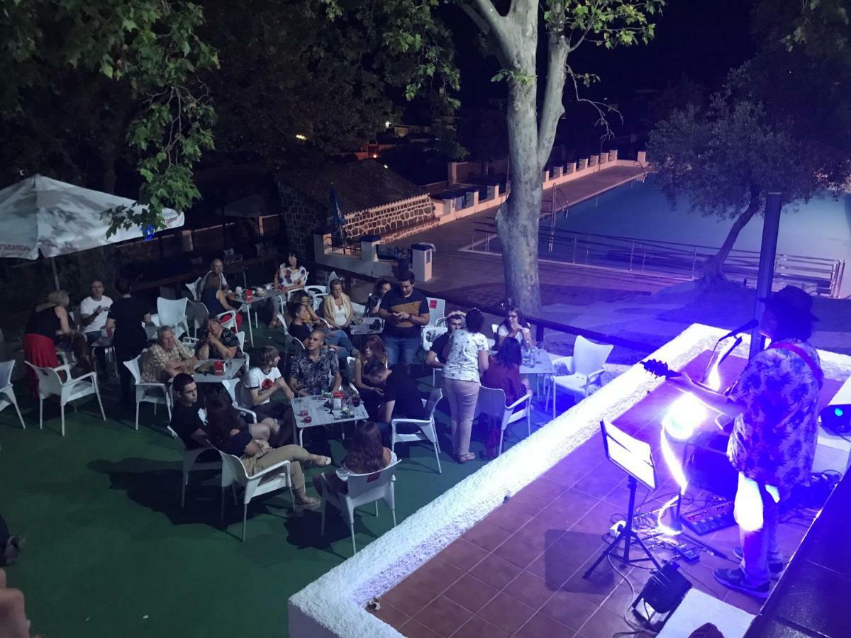 Hotel Rural & Restaurante Las Camaretas 코르테스데라프론테라 외부 사진